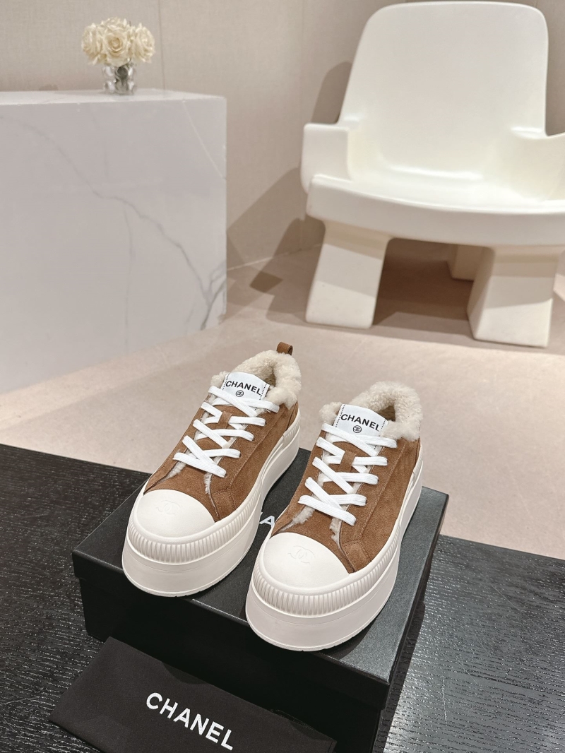 Ch**el sport shoes